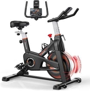 Heimtrainer, Advamsoler Spinning Bike Indoor Home Trainer Fahrrad mit geräuschlosem Riemenantrieb, LCD-Monitor für Cardio-Workout-Training im Heim-Fitnessstudio, 160 kg Tragkraft