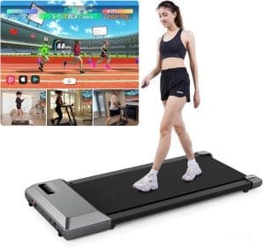 DeerRun Raceable Walking Pad, Laufband für Zuhause MAX 136kg, APP Steuerung Laufband Schreibtisch mit KI-Begleitung, Multiplayer-Rennfunktion Laufbänder