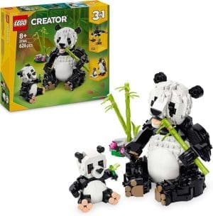 LEGO Creator 3in1 Wilde Tiere: Pandafamilie – Modell umbaubar in Spielzeug Schwertwal oder Pinguin Figur – Bauset für Kinder – Geschenkidee für Mädchen und Jungen ab 8 Jahren 31165