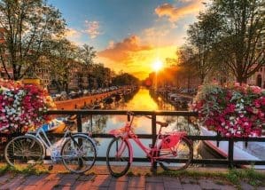 Ravensburger Puzzle 12000662 - Fahrräder in Amsterdam - 1000 Teile Puzzle für Erwachsene und Kinder ab 14 Jahren, Stadt-Puzzle Amsterdam